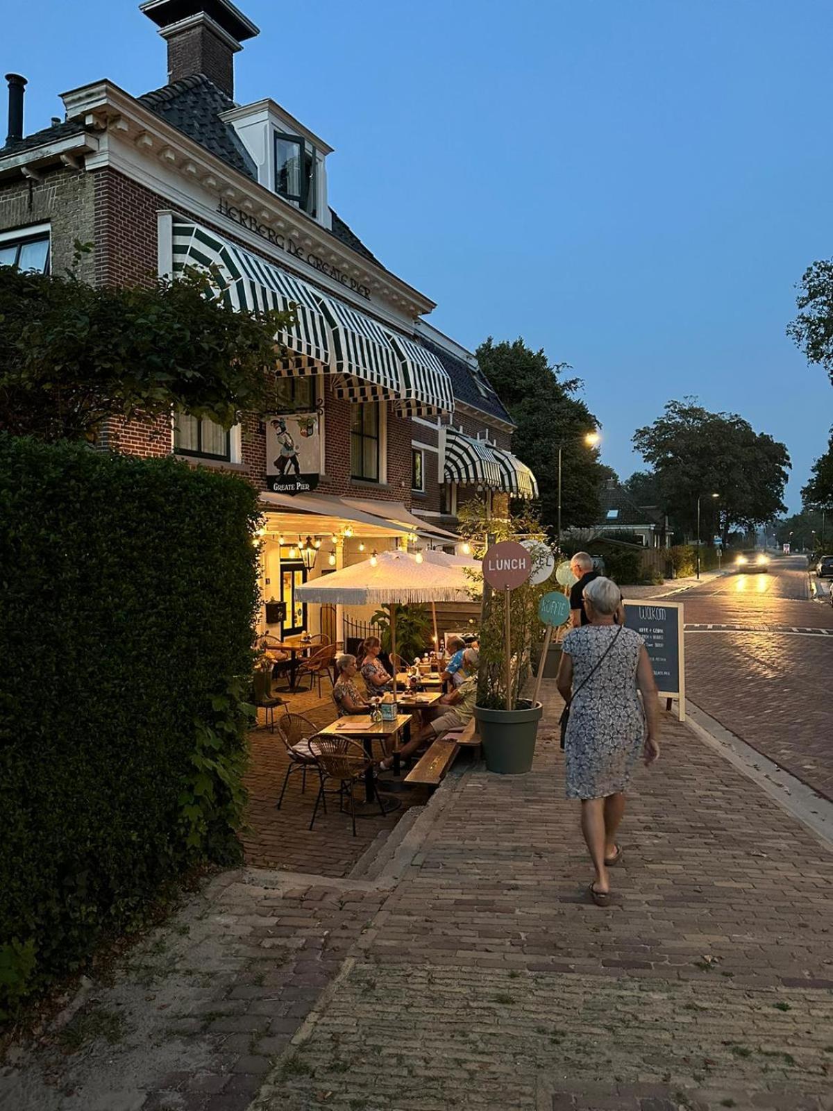 Hotel Greate Pier Kimswerd Экстерьер фото